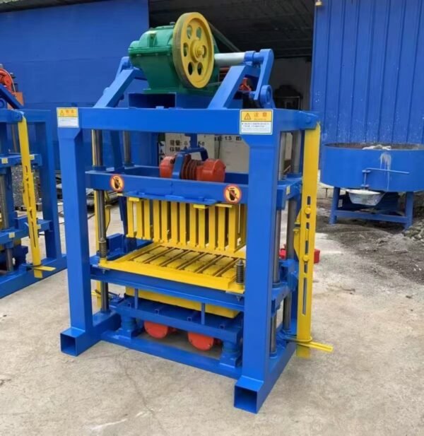 微信图片_20250910091723_70_4 QTJ4-40 semi-automatic concrete brick/block making machine